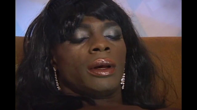 Planet Shemale: Velký penis a anál, perfektní trans pár