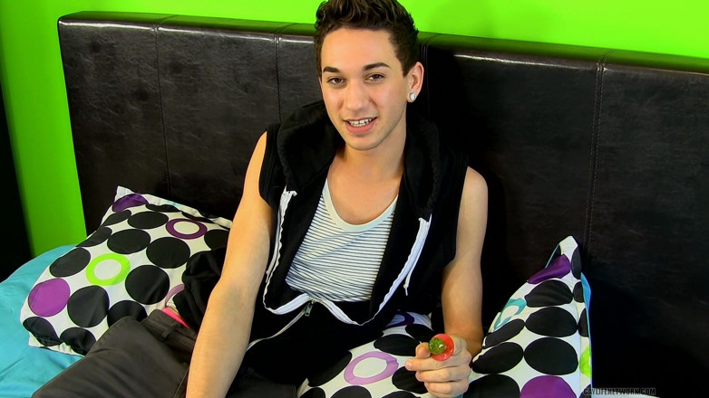 Lollipop Twinks: On Set with New Boy Seth