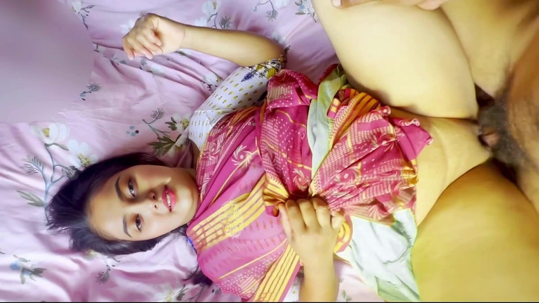 Fuckkkker: Dick Flashing for Desi Maid She Likes My Big Dick...