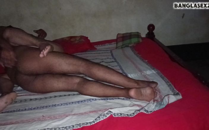 Bangla codacudi: Mladý pár z Mirpur Dháky - intimní vysokoškolský okamžik