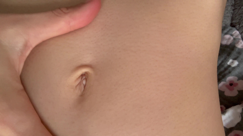 Ms_Emmy_Lynn: Meine belly zur zeit hat persönlichkeit, stumm