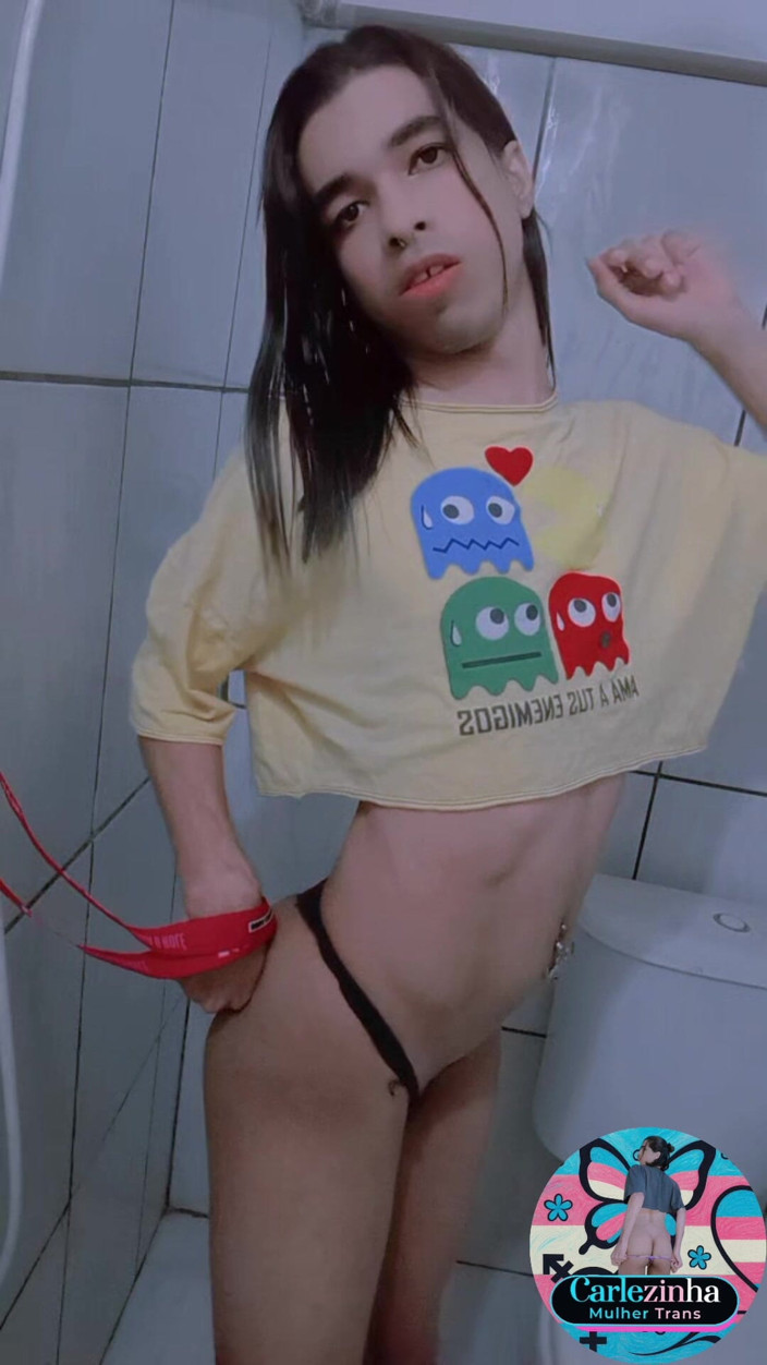Srta. Carla: Carlezinha - Nackte Trans Frau Mit Schwanz Im Kurzen Kostüm Und...