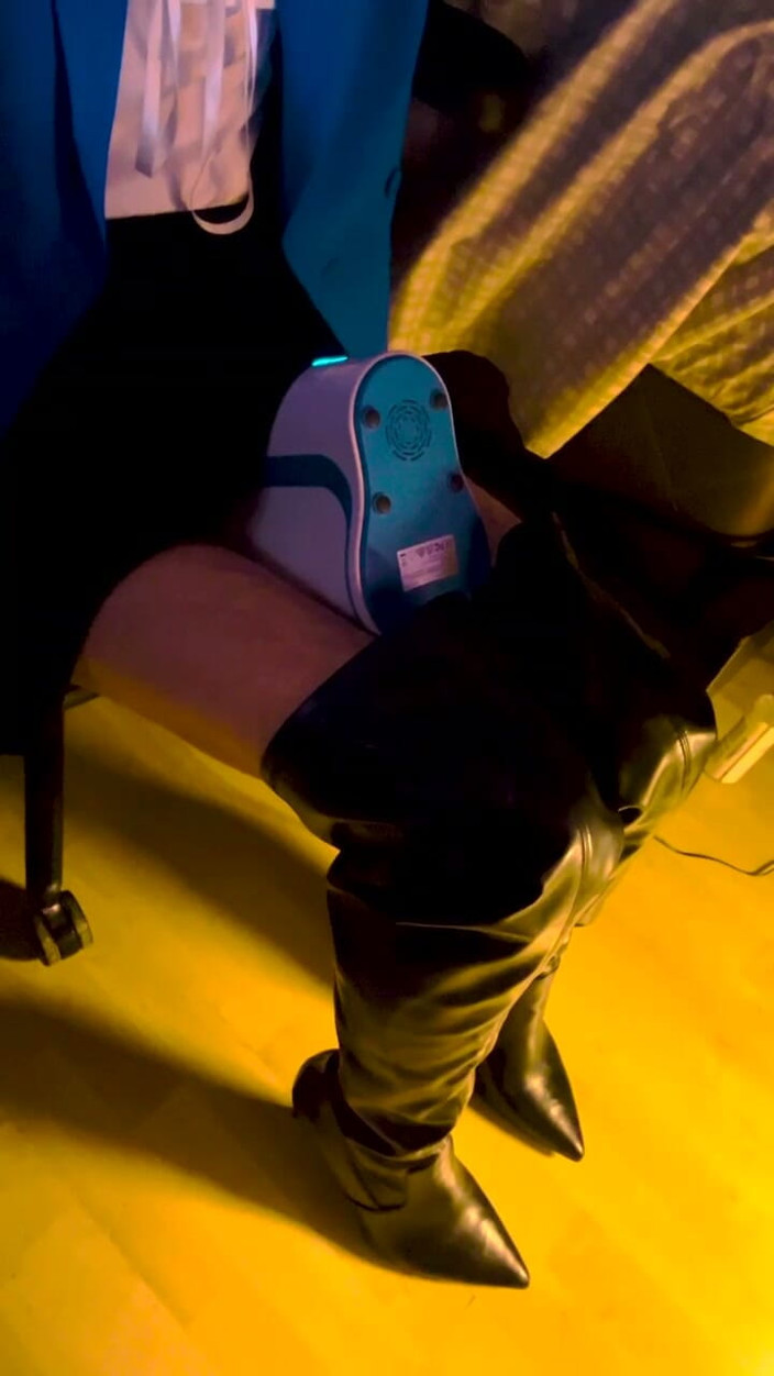 OverTheKneeLover: Overthekneelover Intense Solo Male Masturbation with Hot Leather Boots