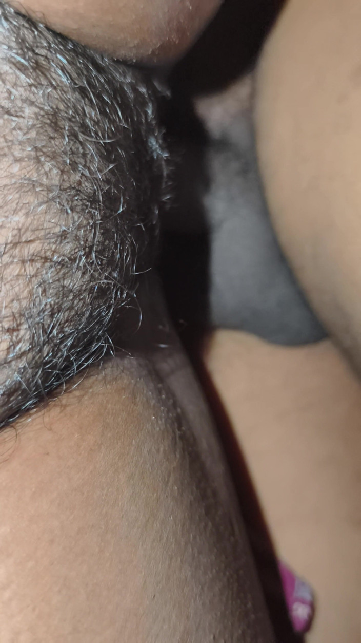 Realmallucouplevlog: Queridos todos hoy, tengo una buena dura por el dueño...