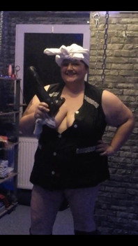 Sexy Housewife in a Lab Coat Cleans Intensively with Sexy Dildos