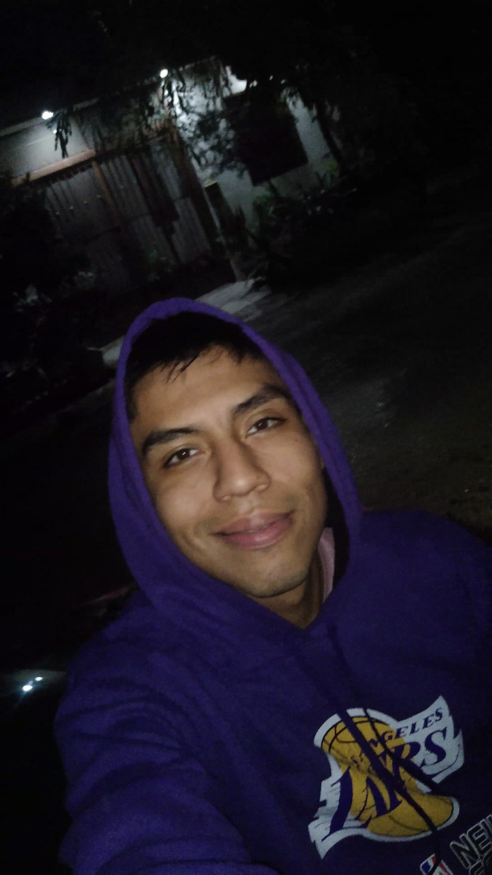 AlexAlejandro13: 모든 것이 장애로 변하는 밤에