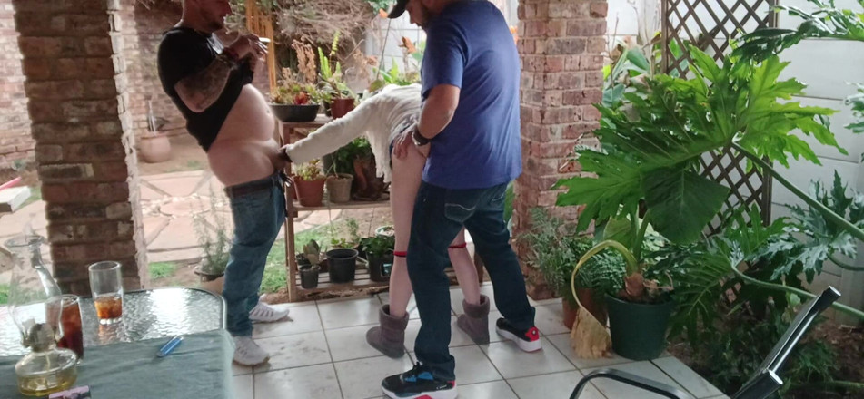 Bigjoefuckalott: Follamos a nuestra hermanastra