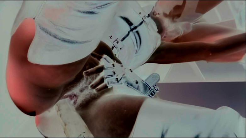 Inhonorof porn: Orgy in the Bathroom with Strap-on