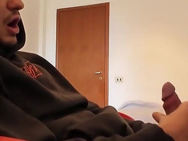 Don't Tell Anyone (Fit guy with big dick)