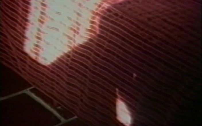 Gay RetroX VHS: Raw Hunks dalam aksi 1