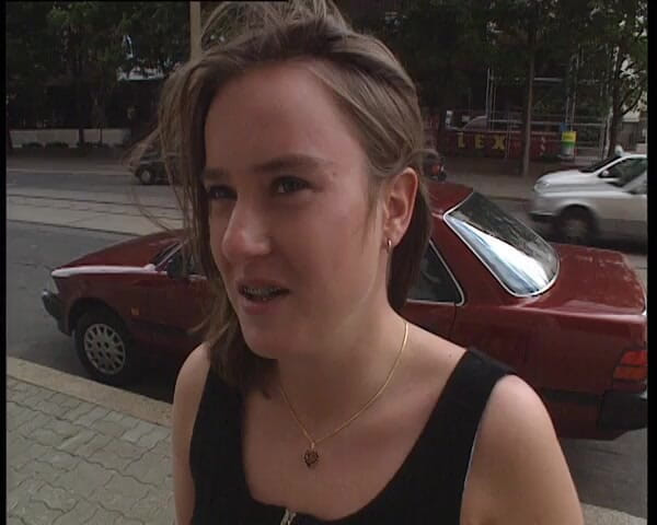 YOUR FIRST PORN: Pasante Anna - se acercó a las calles alemanas