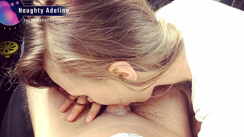 Naughty Adeline: Arabada ıslak oral seks ve ağzına boşalma