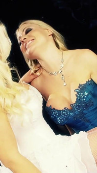 Saphira and Blance smoking in elegant dress