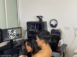 Incognita XXX: Der Videospiel-süchtige und ich bin süchtig nach ficken