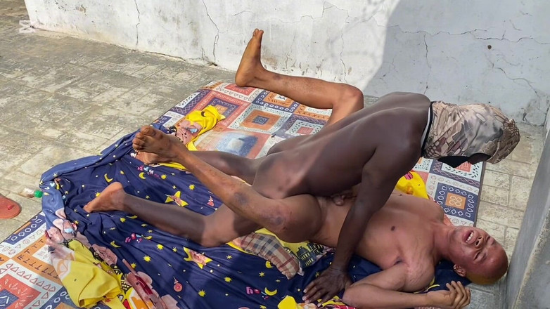 Juicychris: Não vá muito fundo, ele disse que não
