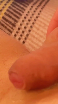 Juste Un Testicule Pour Une Énorme Quantité De Sperme!