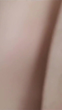 새 치마를 입고 갑자기 뒤에서 따먹히는 인도네시아 포르노