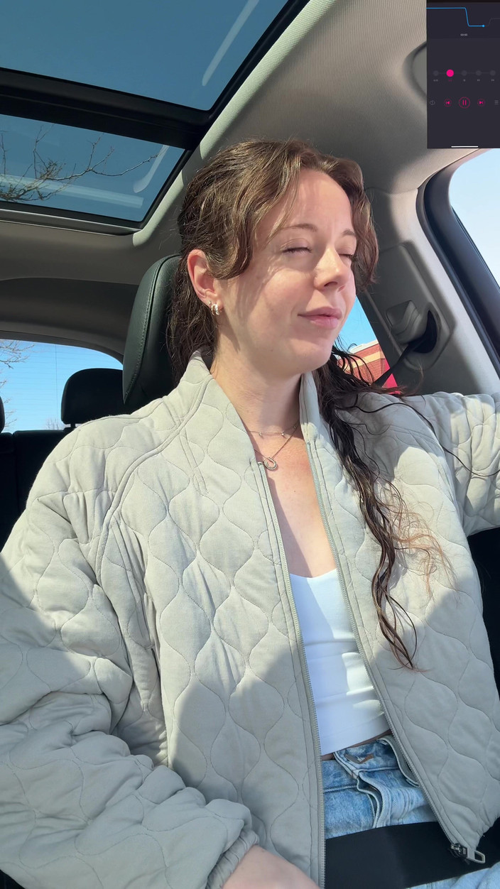 Nadia Foxx: Тім Хортонс отримує оргазм через оргазм!