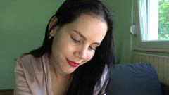 Anna Sky: Riesin anna spielt mit dir in ihrem haus