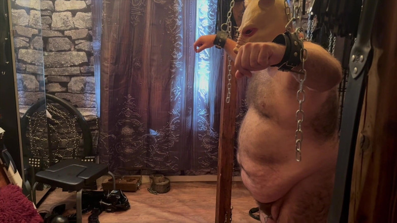 Aaexperiencesltd: Część !: - Domina Satana Robi zmysłową zabawę świnkiem Satany.