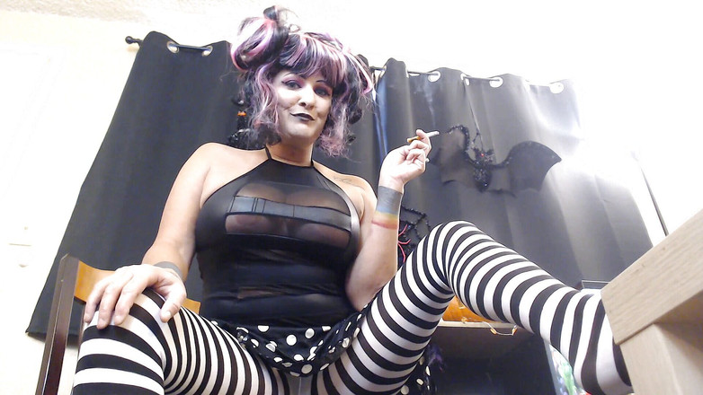 Abby Anna: Língua escaldante escravo da fumaça