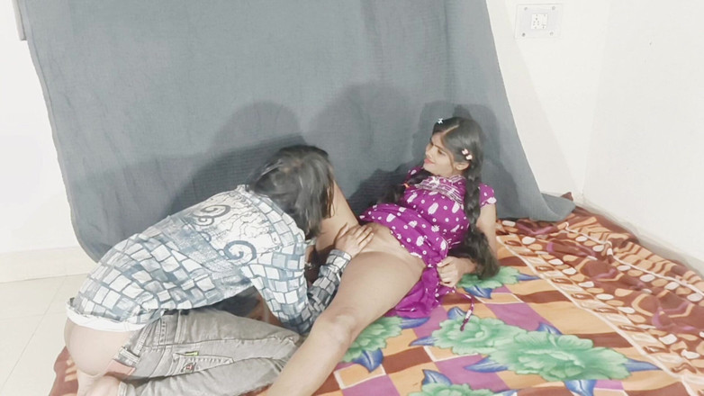 Vija: Indisch Desi-dorpsmeisje neukte volledig plezier