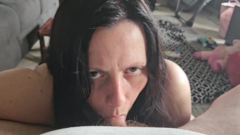 Skobbejak83: 헤비 메탈 POV 오럴과 얼싸