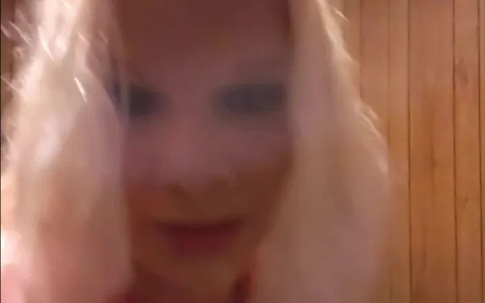 Fantasy fetish gal: Showing off Red Bra &amp; Black Panty on Livestream