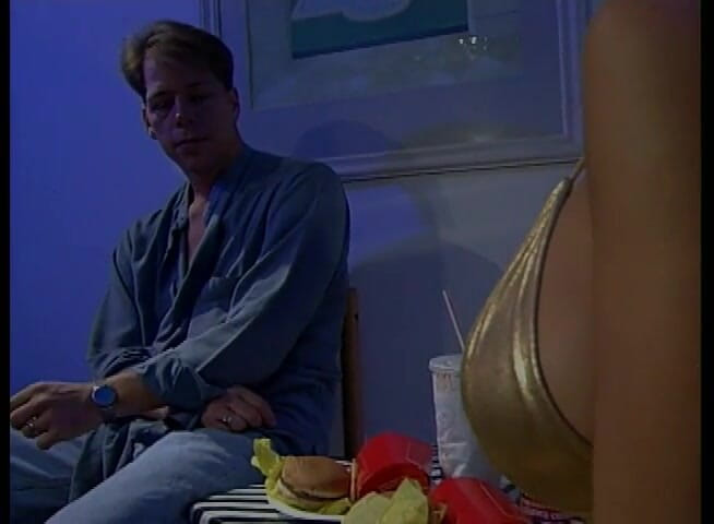 Perfect Porno: tang milf(chodne laayak mammi) ki parosi dvara gahri chudaee