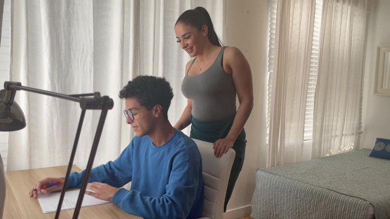 Pro Am Entertainment: Stepmom Rewards Her Stepson for Studying