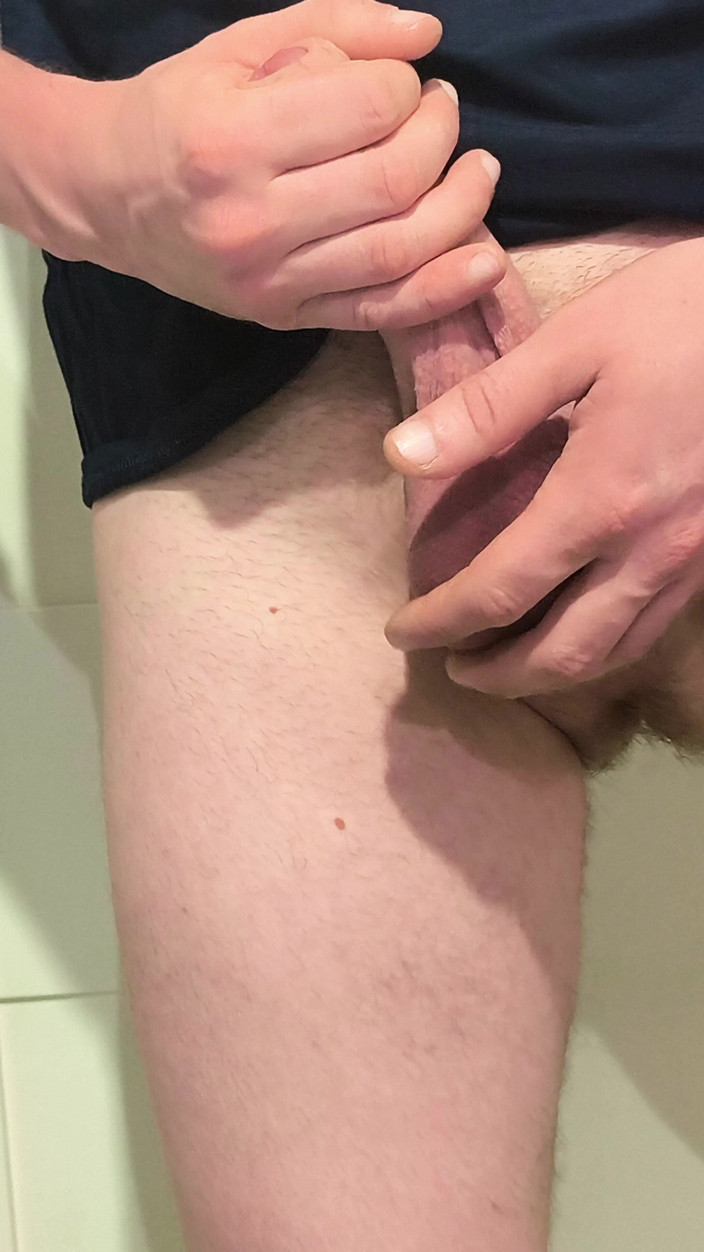 White Smoke: I Wanted to Jerk off in the Toilet
