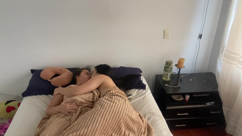 zoemelissa: Chúng tôi thức dậy hôm nay đụ trong nhà truyền giáo