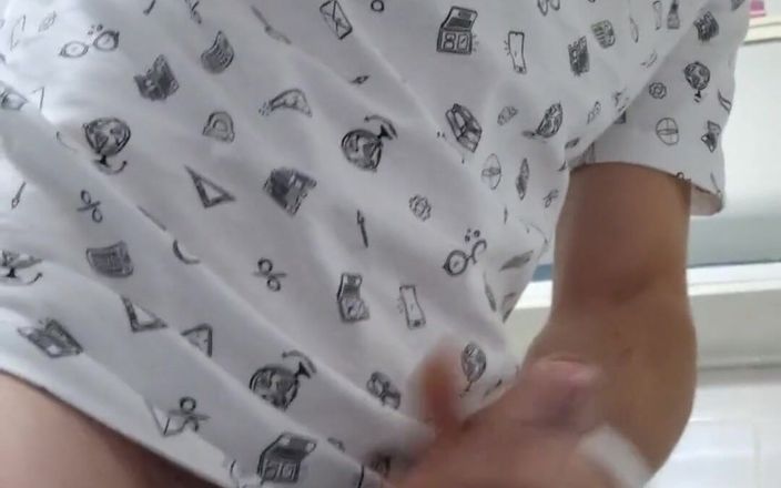 The college boy: Masturbare rapidă în baie