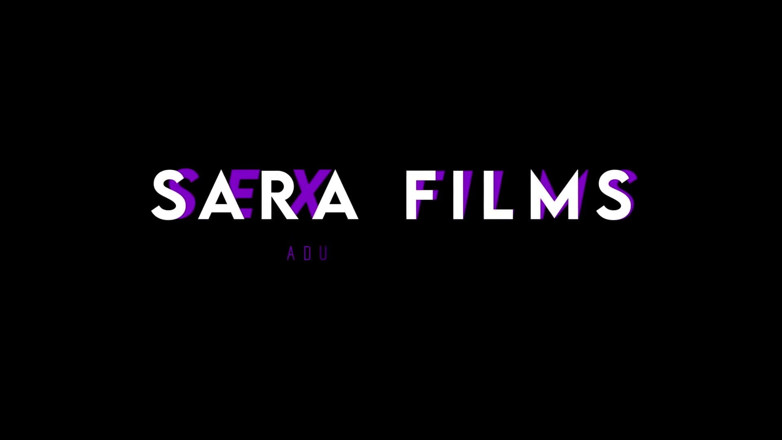 Sara films: 침대에서 오줌을 싸고 엉망이 된 거유 라틴계 여자