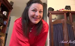 AuntJudys - tante seksi dengan berbulu joana lagi pijat (pov)