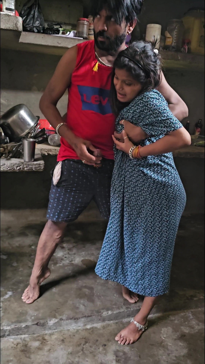 Aalox: Desi Village Girlfriend Boyfriend Real Homemade Fucking in Indian Village