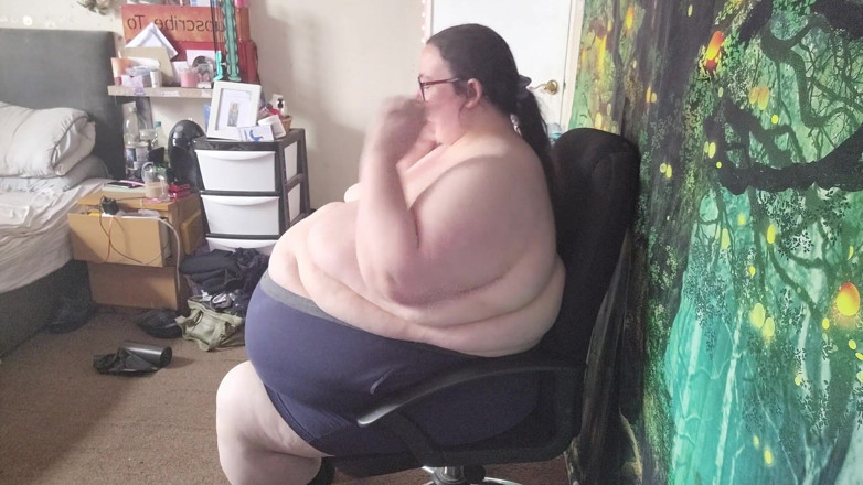 SSBBWLadyBrads: एसबीबीडब्ल्यू जीआरडब्ल्यूएम कपड़े शॉवर के बाद आजमाएं भाग 1