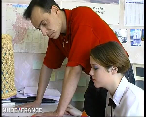 La France a Poil: Bujangan disepong sama guru matematikanya.