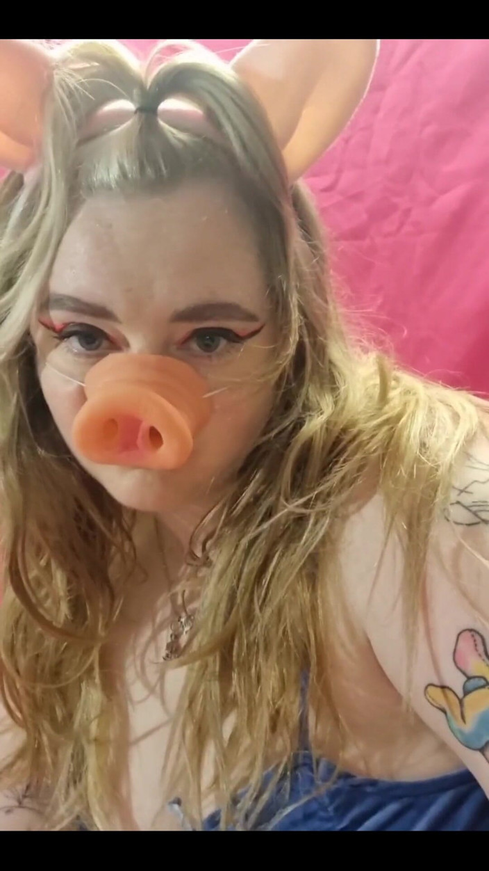Bunny Royle: Sexy Miss Piggy Bigg Honking Tits