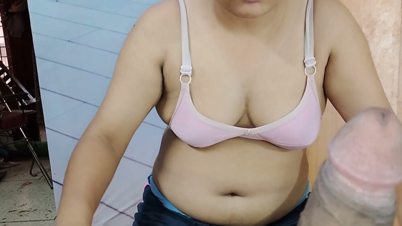 AnnielLo: Indian Bengali Wife Blowjob