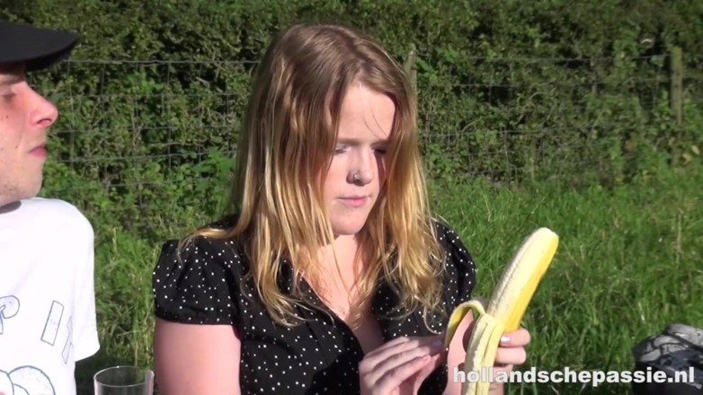 Hollandsche Passie: Outisde picknick finisce in anale hardcore