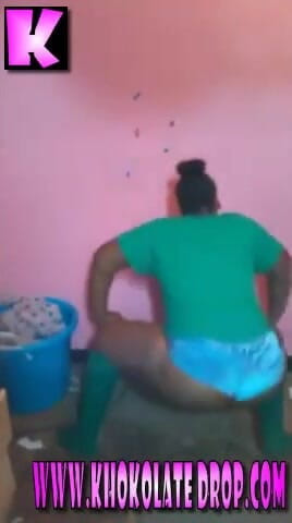 Big black clapping booties: Хлопанье офигенной растращенной задницей, эпизод 2