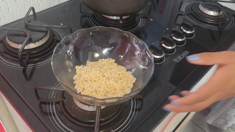 Pietro Montoya: Satisfying My Hunger with Piss-seasoned Ramen Noodles 03/04/2024