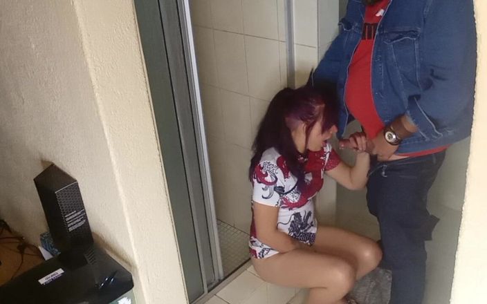 Prettypoison: Banheiro boquete