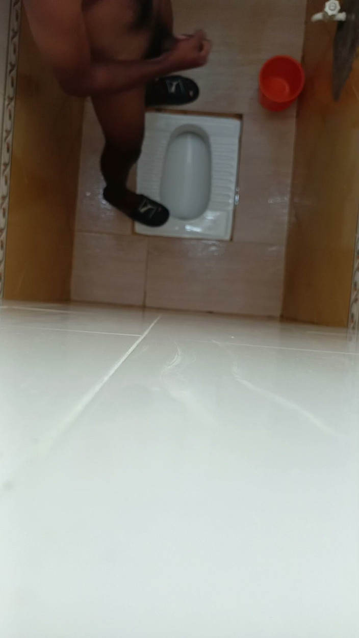 Rake: Bathroom Masturbation