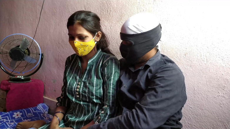 HousewifeGeeta: La ragazza è stata scopata dall'insegnante per aumentare i voti