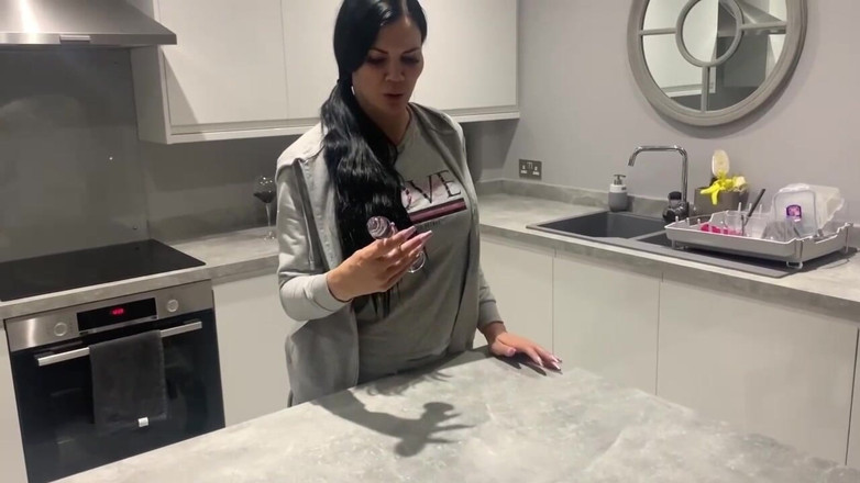 Jasmine Jae: 초자연적 인 변태