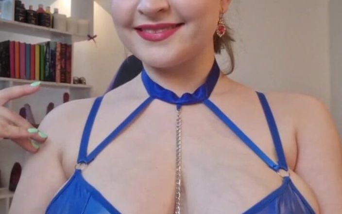 Tina Angel: Jedzenie banana w lateksowej sukience