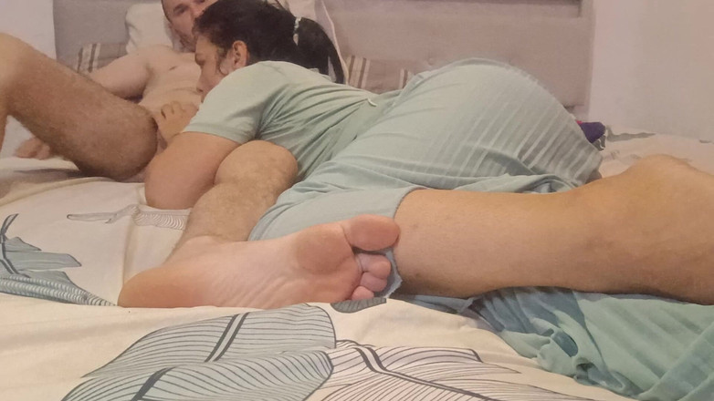 Ionut899: Stiefvader Neukt Me Goed in Mijn Mond En Laat Je...