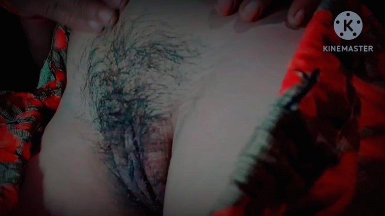 TricolorMusic3: Sahabatku ngirimi aku video masturbasi temannya, di hp-ku tapi aku...